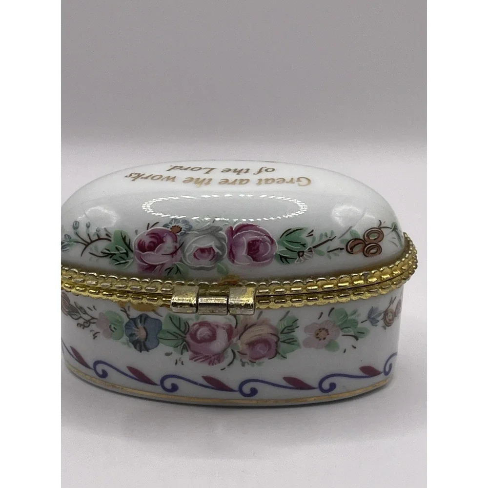 Box Lot of 2 Vintage Porcelain Top Painted‎ Hinged Trinket Pill Boxes Stash Box